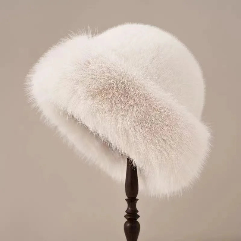 Plush winter hat with smooth crown and full brim coverage, casual fit